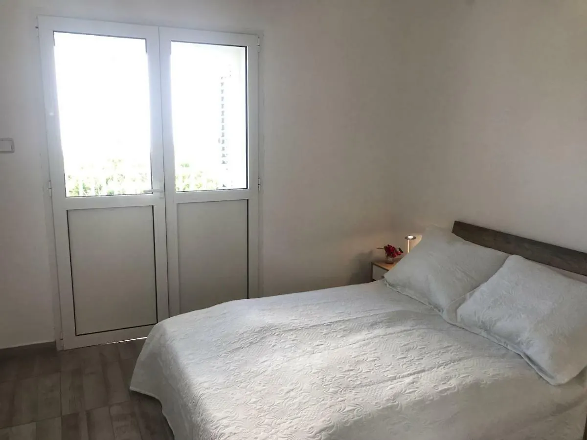 Apartments Tramontana 파그 0*,