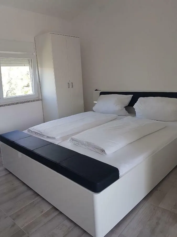 Apartments Tramontana 파그