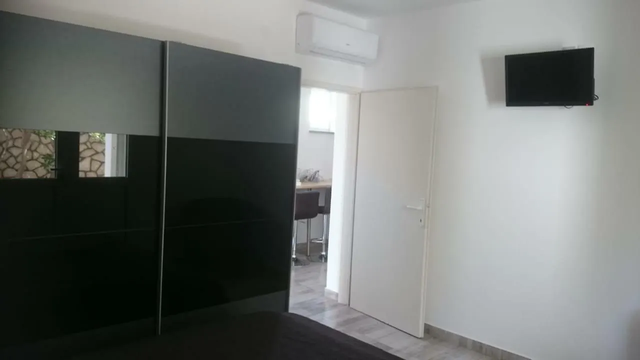 Apartments Tramontana 파그 크로아티아