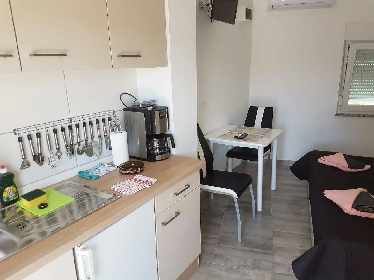 Apartments Tramontana 파그